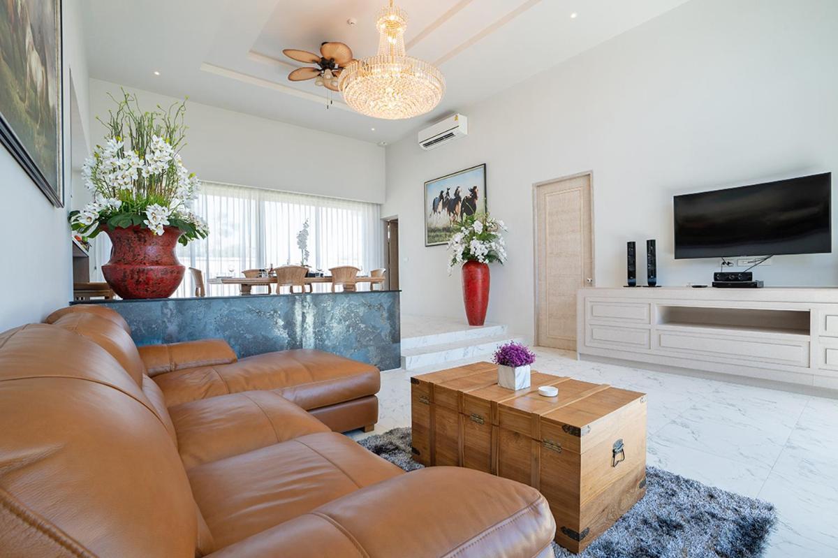 Gold Chariot Pool Villa, Phuket - Sha Plus Certified Pantai Bang Tao Luaran gambar